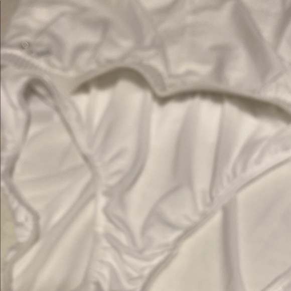 CALIA by Carrie Underwood White Athletic Shorts - Picture 3 of 5